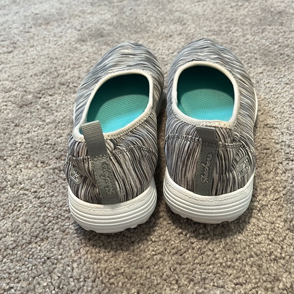 Sketchers memory foam ballet flat size 8 - Picture 8 of 11